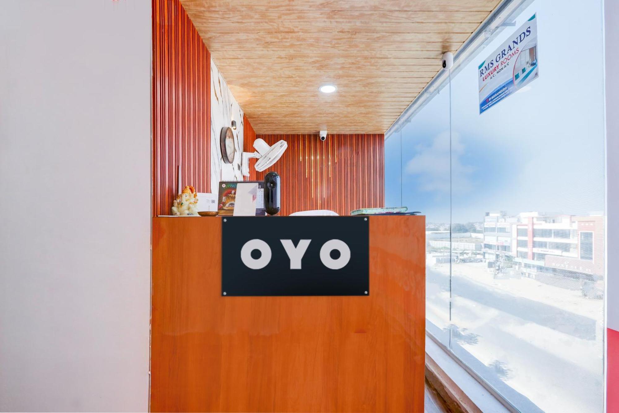 Hotel O Rms Grand Patancheru Buitenkant foto