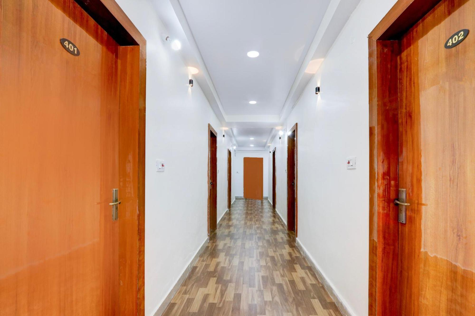 Hotel O Rms Grand Patancheru Buitenkant foto