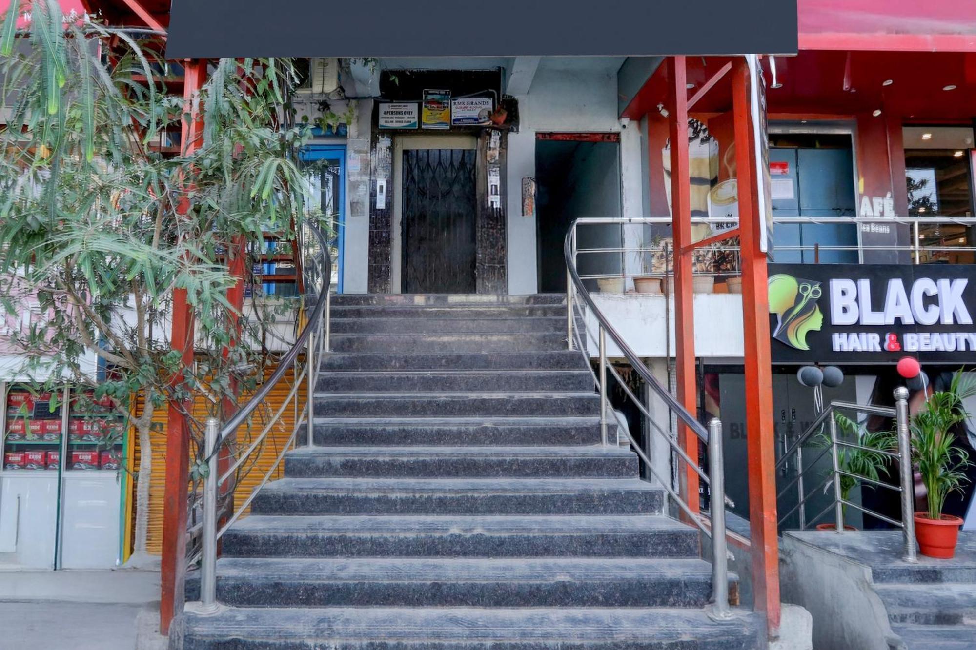 Hotel O Rms Grand Patancheru Buitenkant foto
